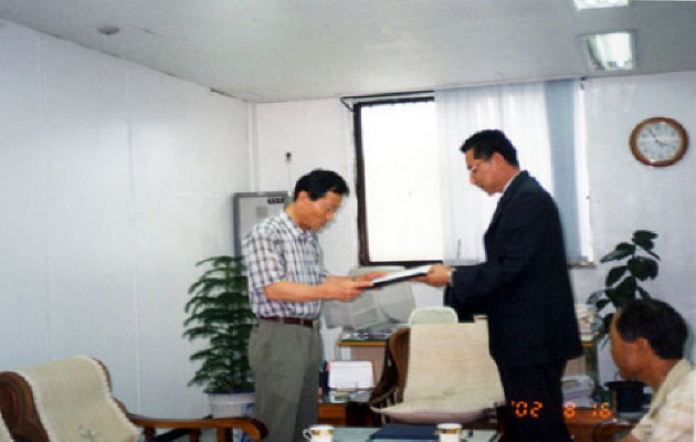 장학증서 및 장학금 수여(부산, 마산)