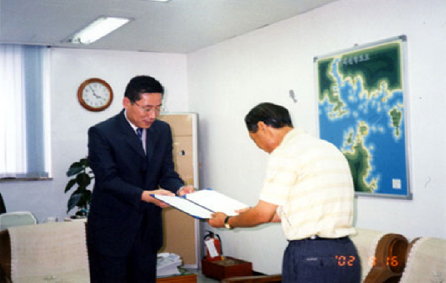 장학증서 및 장학금 수여(부산, 마산)